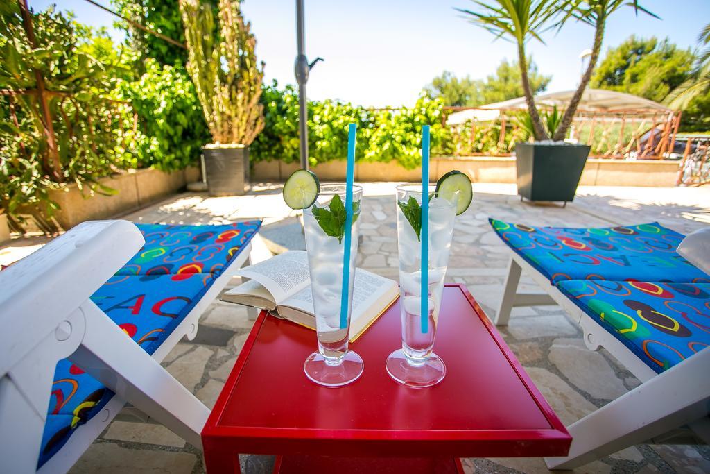 Apartments And Studio Giovanni 1 Trogir Exterior photo