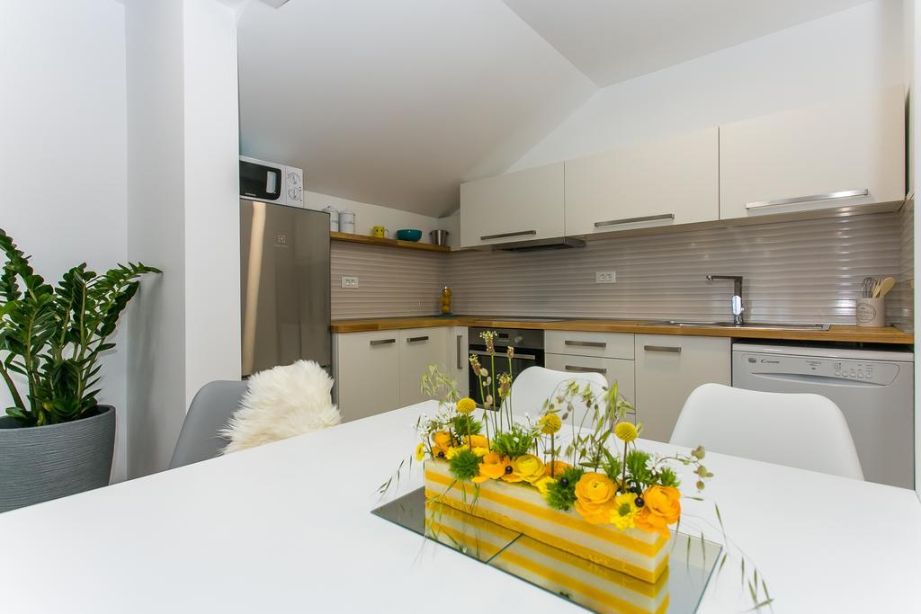 Apartments And Studio Giovanni 1 Trogir Room photo