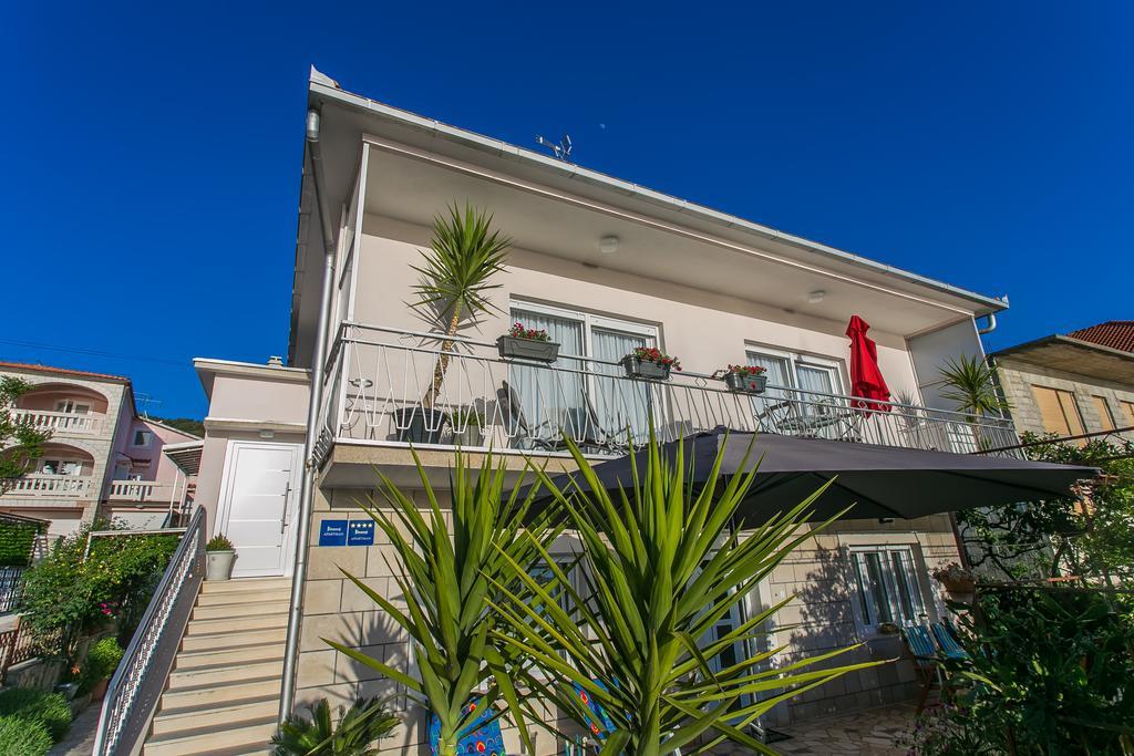 Apartments And Studio Giovanni 1 Trogir Exterior photo