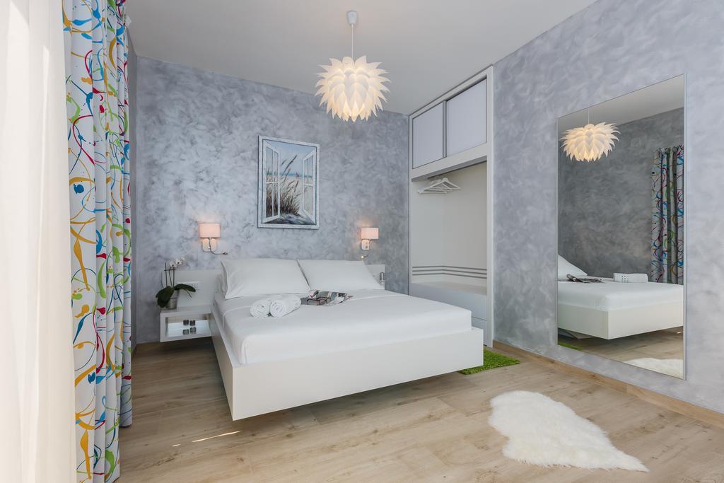 Apartments And Studio Giovanni 1 Trogir Exterior photo