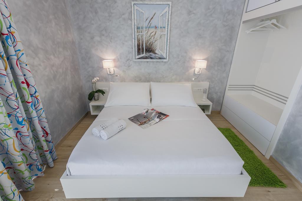 Apartments And Studio Giovanni 1 Trogir Exterior photo