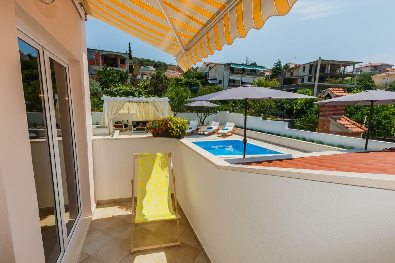 Apartments And Studio Giovanni 1 Trogir Exterior photo