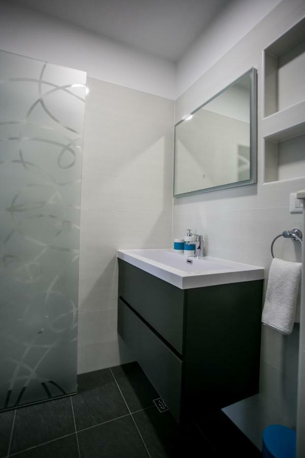 Apartments And Studio Giovanni 1 Trogir Exterior photo